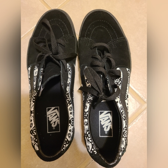 Vans Sculls limited edition shoes - Picture 2 of 7